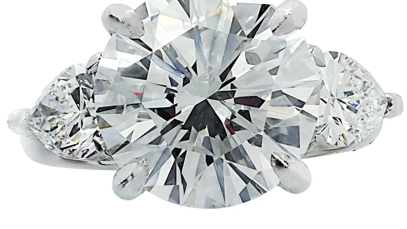 Exploring Diamond Cuts: Round Brilliant Princess Emerald