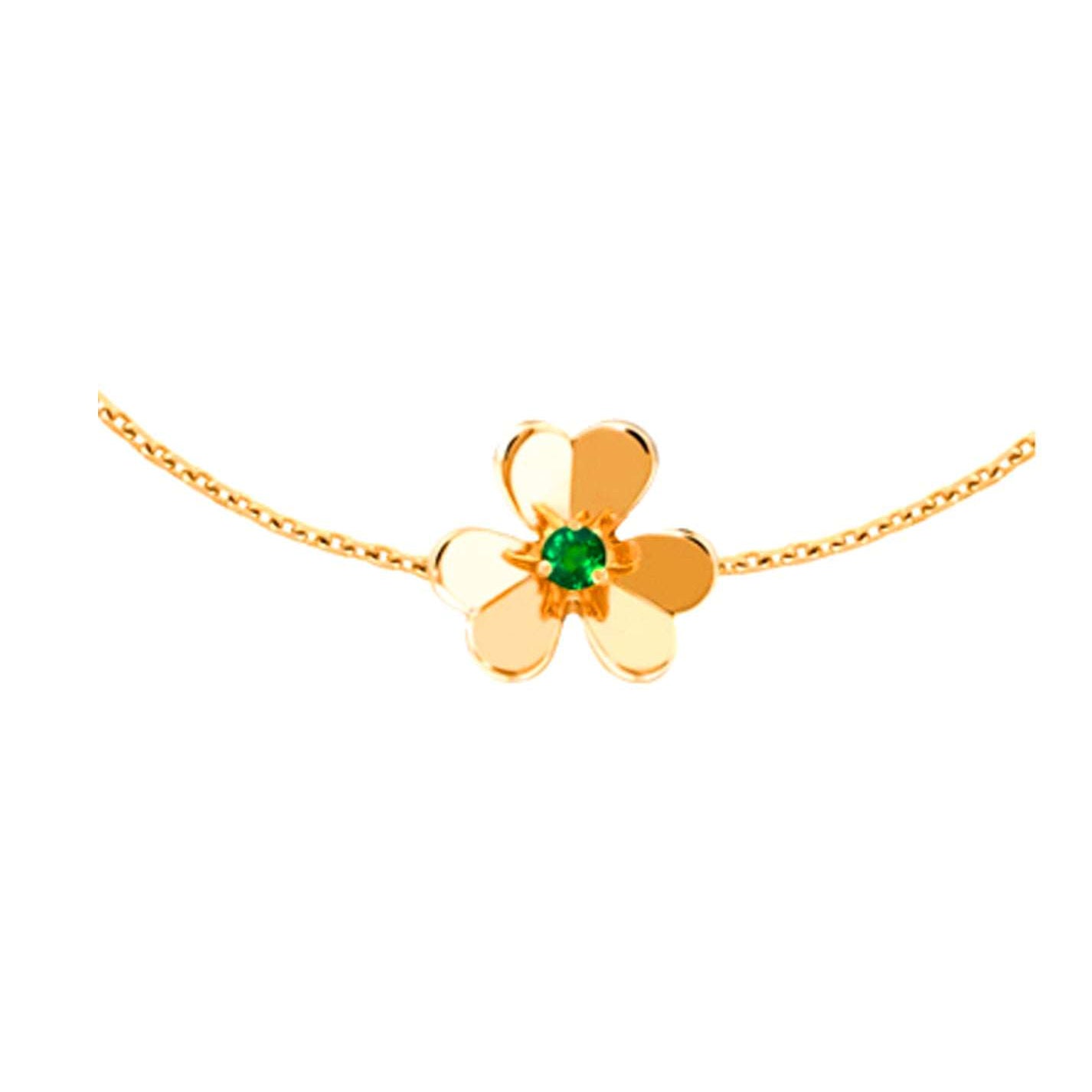 Close-up detail of the Van Cleef & Arpels 18k Yellow Gold Emerald Bracelet – V47849, featuring a singular emerald flower design, designed by Vivid Diamonds.