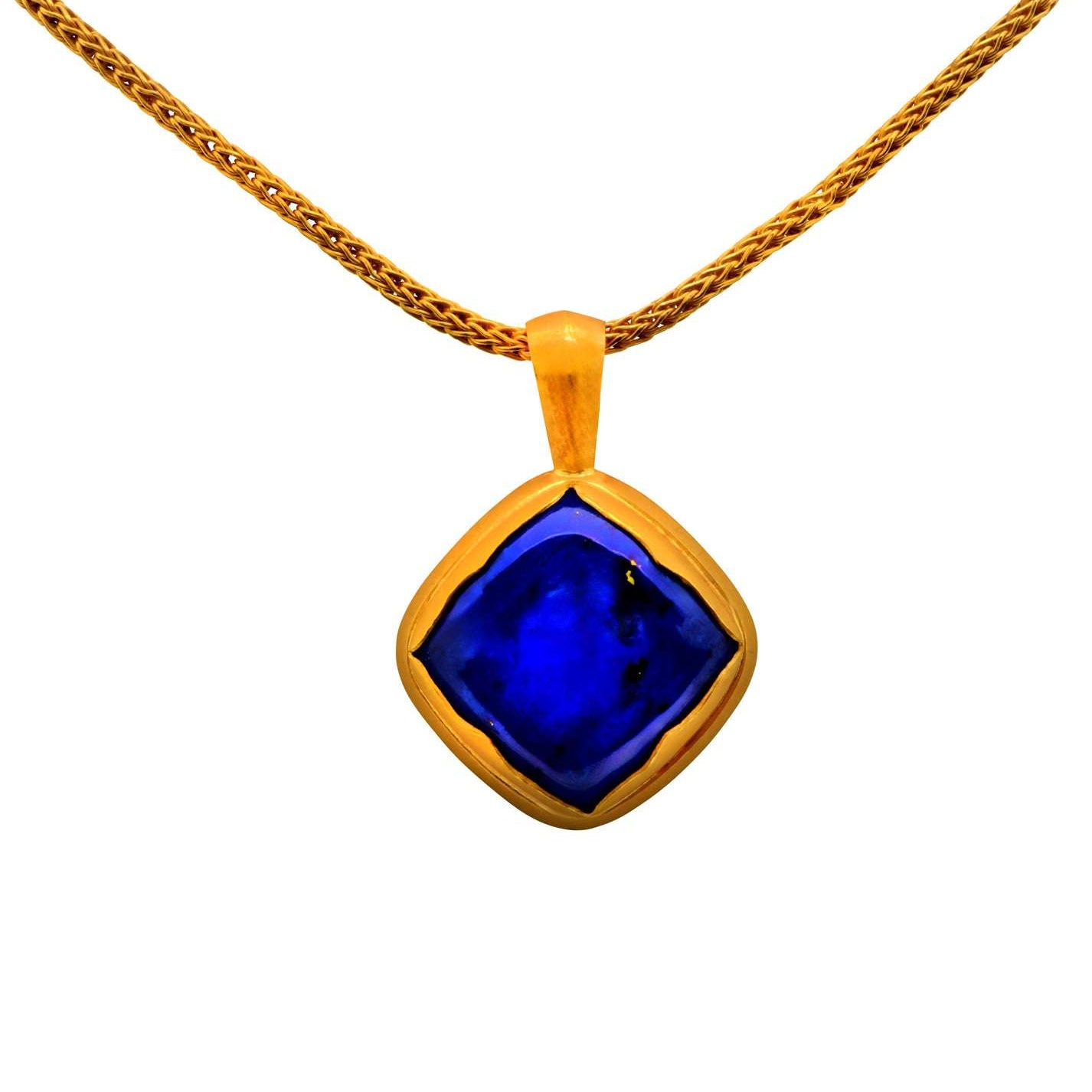 Exquisite 22K Gold Lapis Lazuli Necklace from Vivid Diamonds, highlighting a radiant square lapis lazuli pendant, exemplifying luxurious statement jewelry craftsmanship.