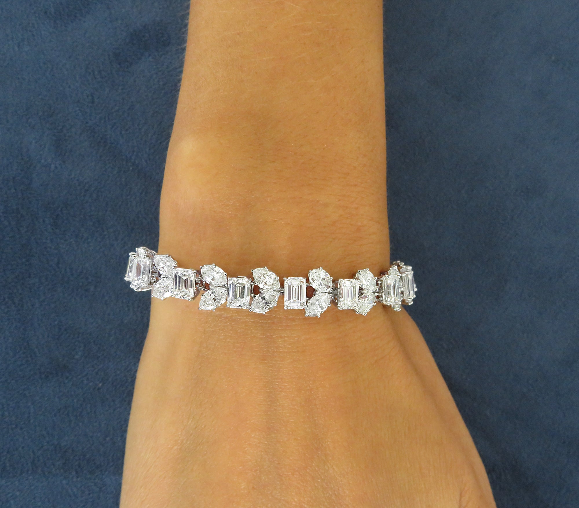 Sparkling Cluster Sapphire, Aquamarine and Diamond Bracelet | Harry Winston