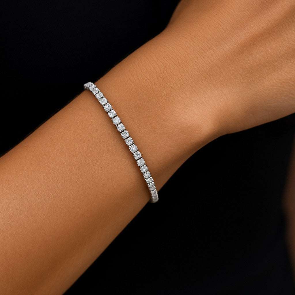 Vivid Diamonds 2.03 Ct 18K White Gold Diamond Tennis Bracelet with