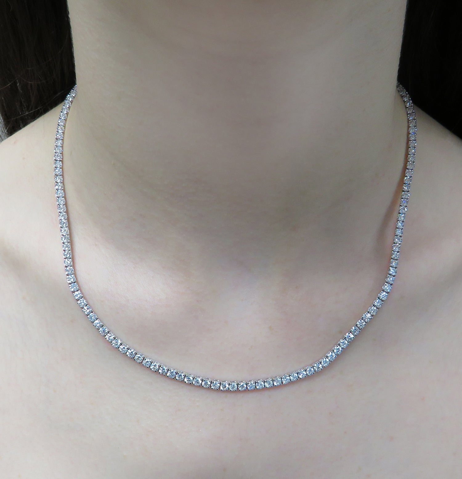 Vivid Diamonds 5.70 Carat Straight Line Diamond Tennis Necklace -V43405 Vivid Diamonds
