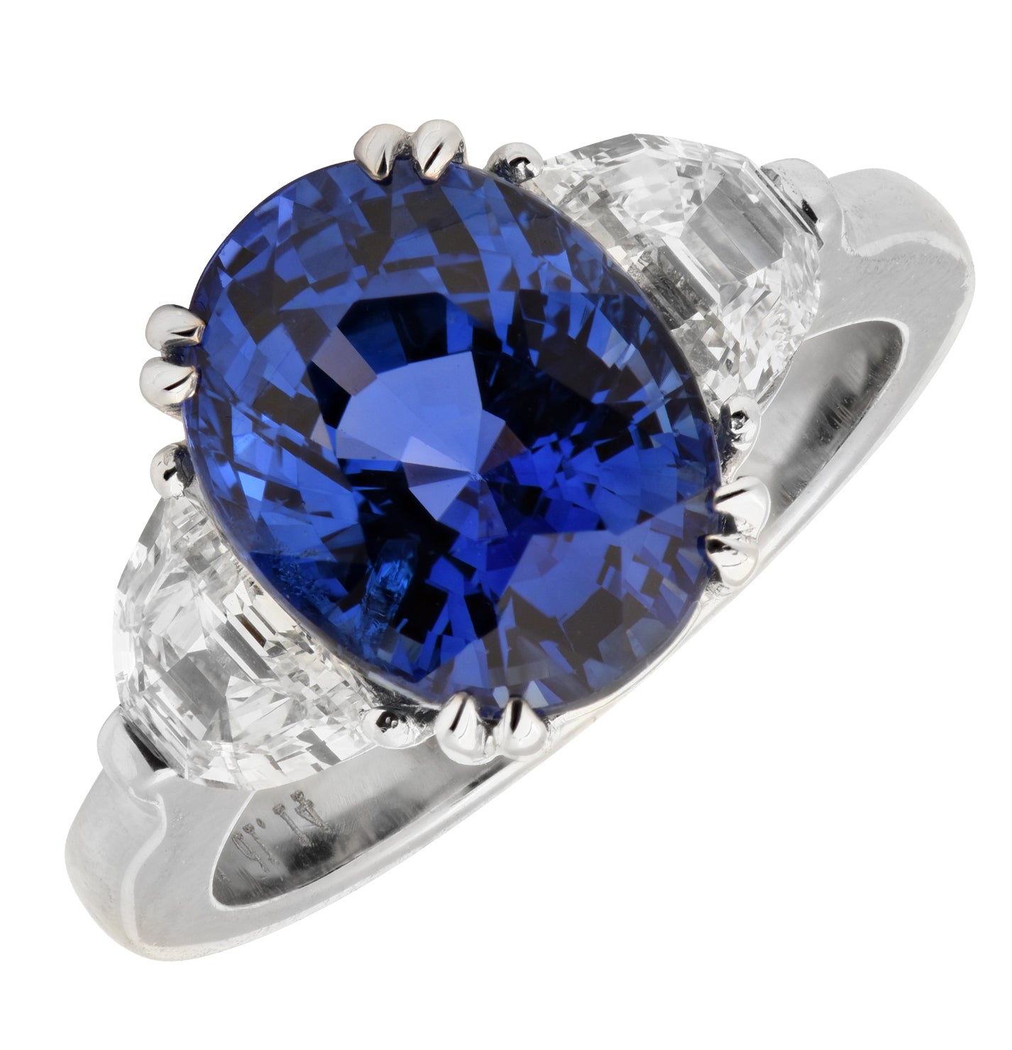 Sapphire and Diamond Ring in Platinum – V48083