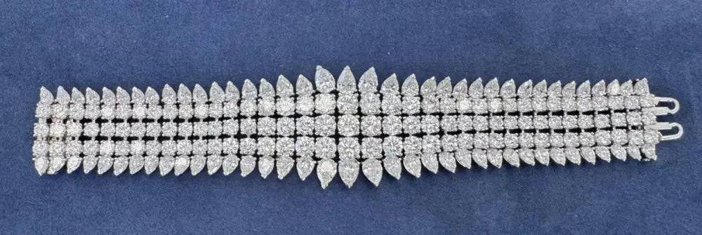 60 Carat Pear and Round Diamond Bracelet in Platinum - V48559 - Vivid Diamonds