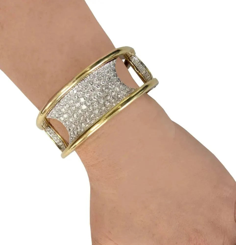 9 Carat Diamond Modernist Bangle -V44015 - Vivid Diamonds