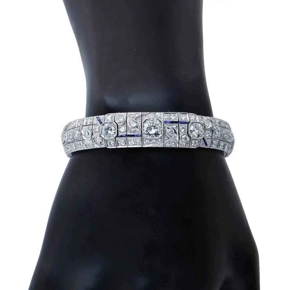 Elegant 18ct Diamond and Sapphire Bracelet - V11687 - Vivid Diamonds