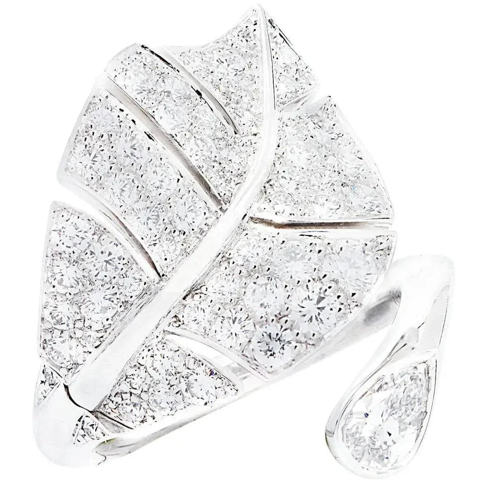 Van Cleef & Arpels Diamond Virevolte Between the Finger Leaf Ring -V46470